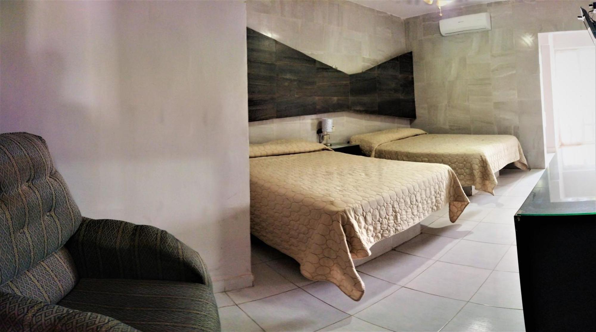 Laguna Inn Torreón Exteriör bild