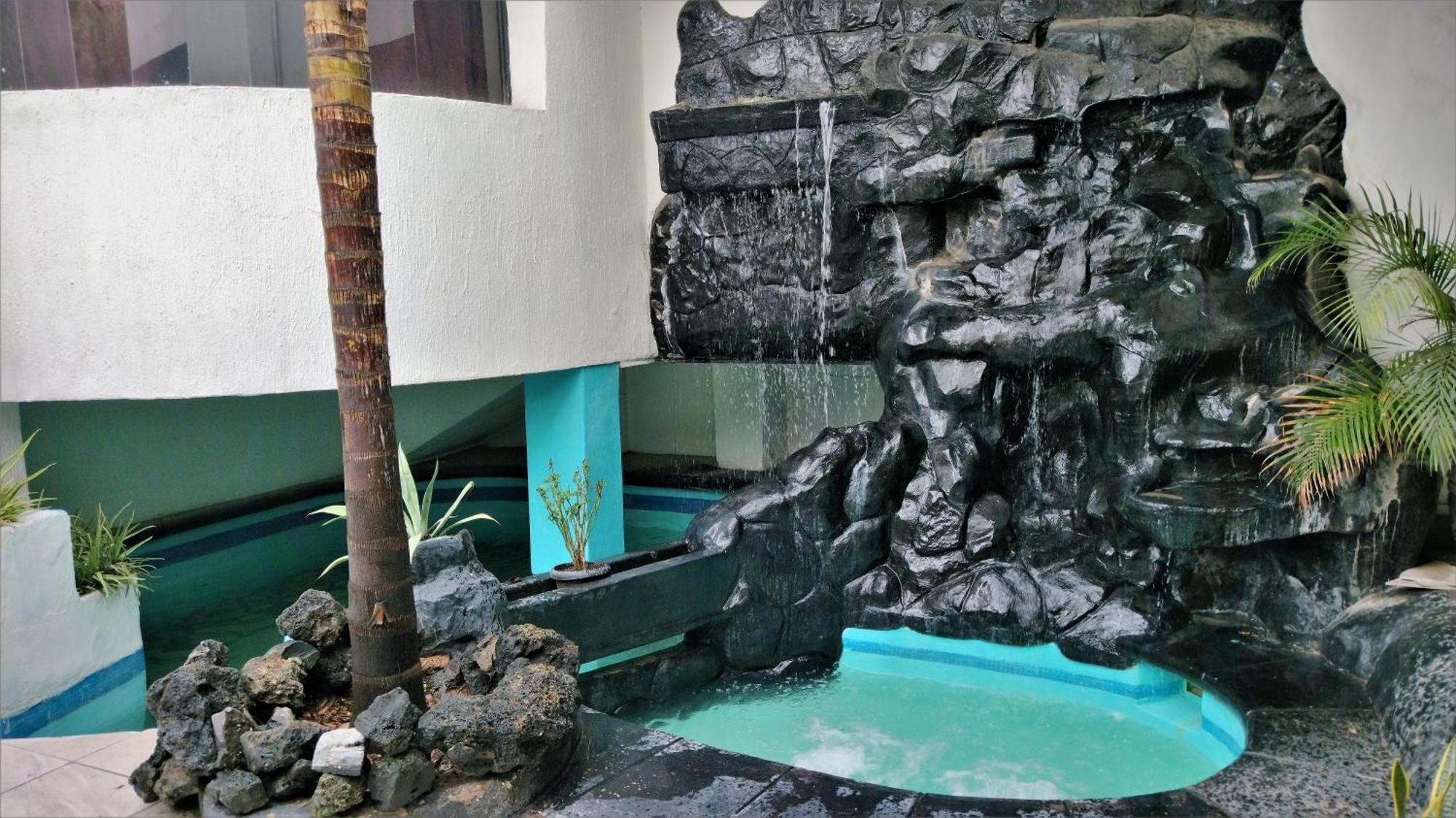 Laguna Inn Torreón Exteriör bild